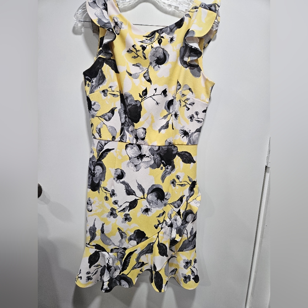 Donna Morgan Spring midi dress with ruffles